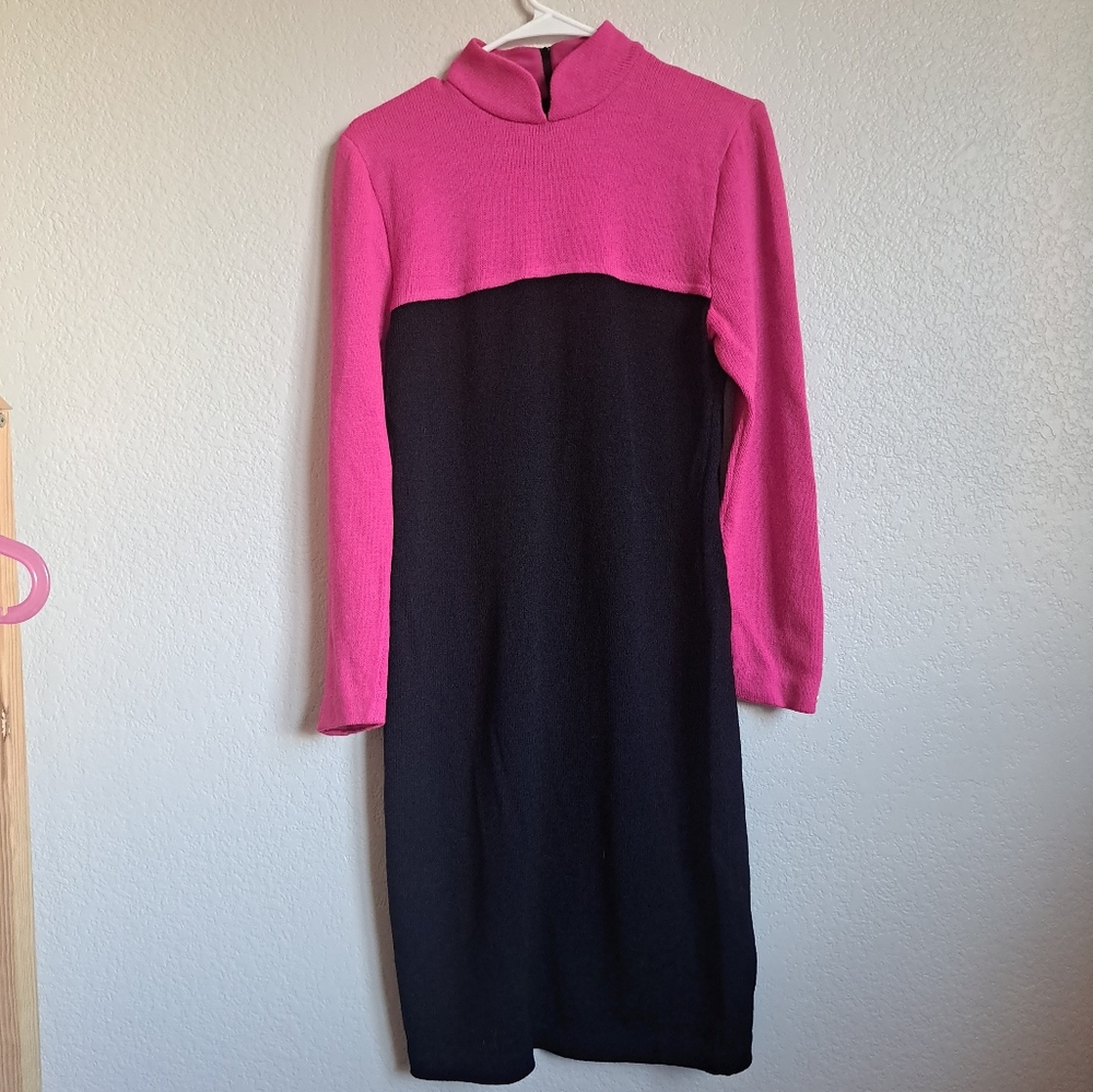 St. John Pink And Black Knit Longsleeve Dress Size 8